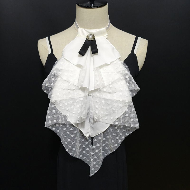 Shirts - Collier de dentelle blanche superposé et